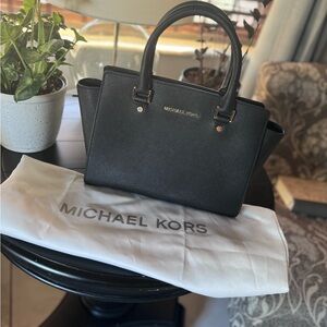 Michael Kors Elegant Black Satchel